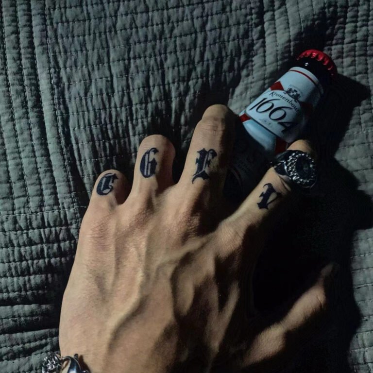 Trendy Tattoo Stickers