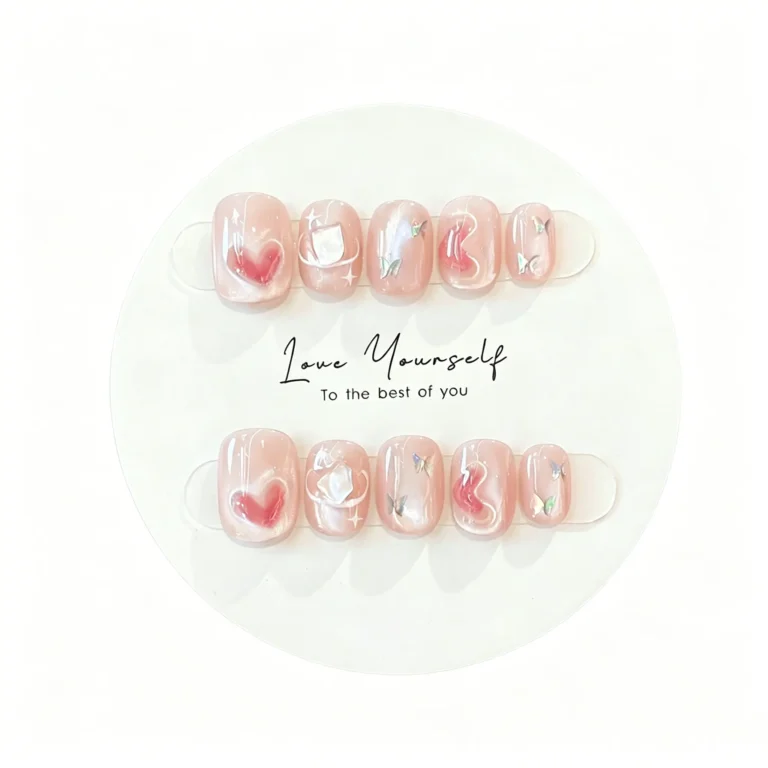 Pink purple press on nails with cat eye heart design. Romantic short fake nails for daily wear. Shimmer galaxy finish. Perfect for date night or everyday.
