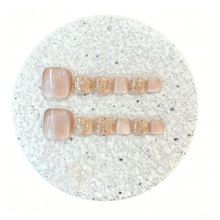 Toe press on nails in peach cat eye finish. Summer pedicure fake nails for sandals. Reusable, easy to apply. Perfect for beach days