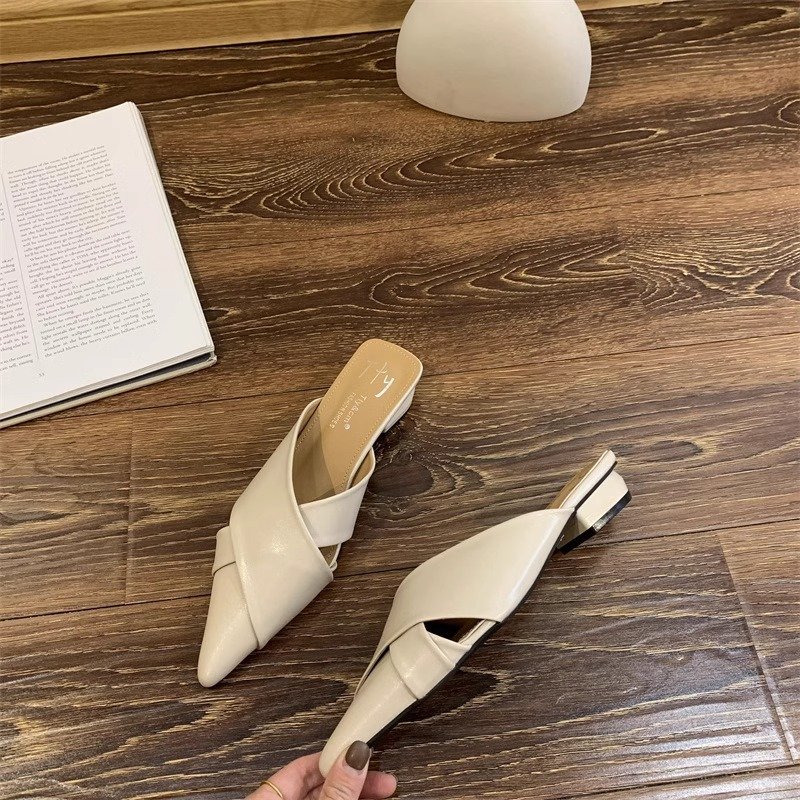 详情_17 Womens mules with pointed toe and flat sole. Leather slip on shoes for everyday wear. French style loafers.