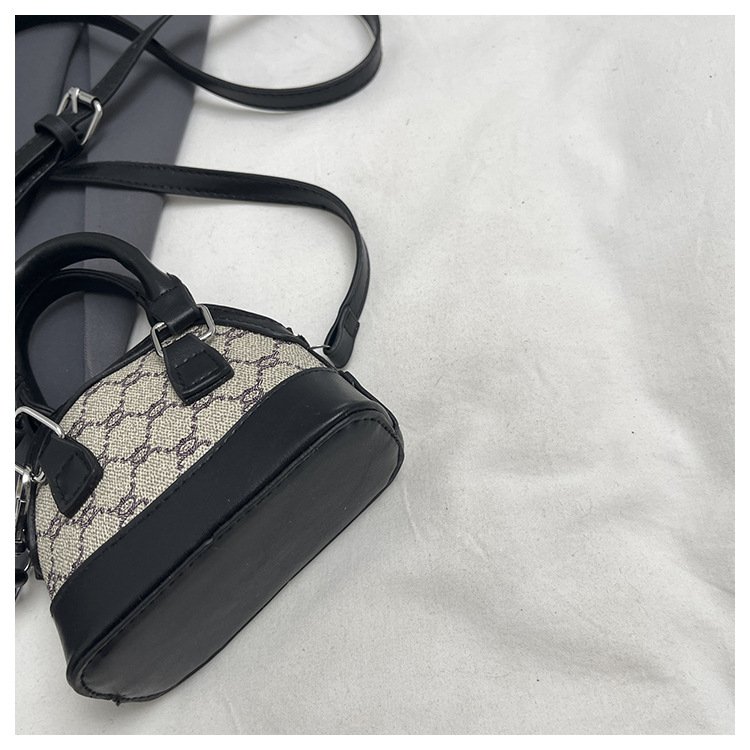 详情_23 Mini satchel bag in shell shape. Small PU leather crossbody purse for women