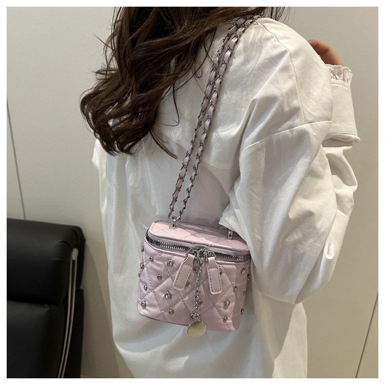 Mini crossbody bag in small square shape. PU leather chain strap purse for summer. Lightweight and cute