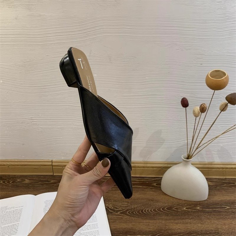 详情_27 Womens mules with pointed toe and flat sole. Leather slip on shoes for everyday wear. French style loafers.