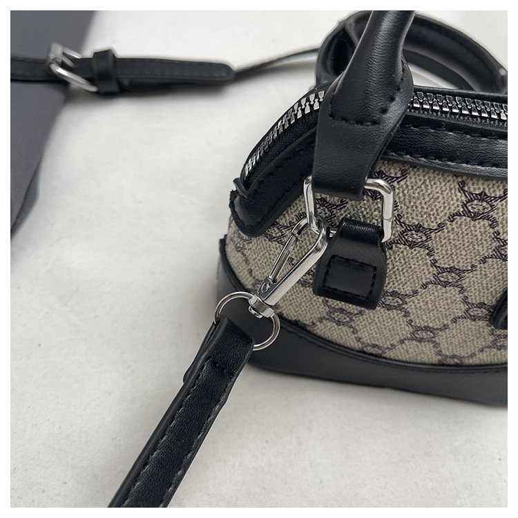 详情_28 Mini satchel bag in shell shape. Small PU leather crossbody purse for women