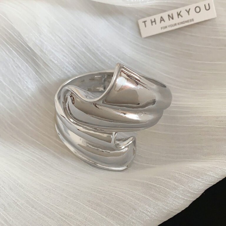 Twisted Sculptural Cuff Bangle – Hand-Folded Artistic Bracelet for Women