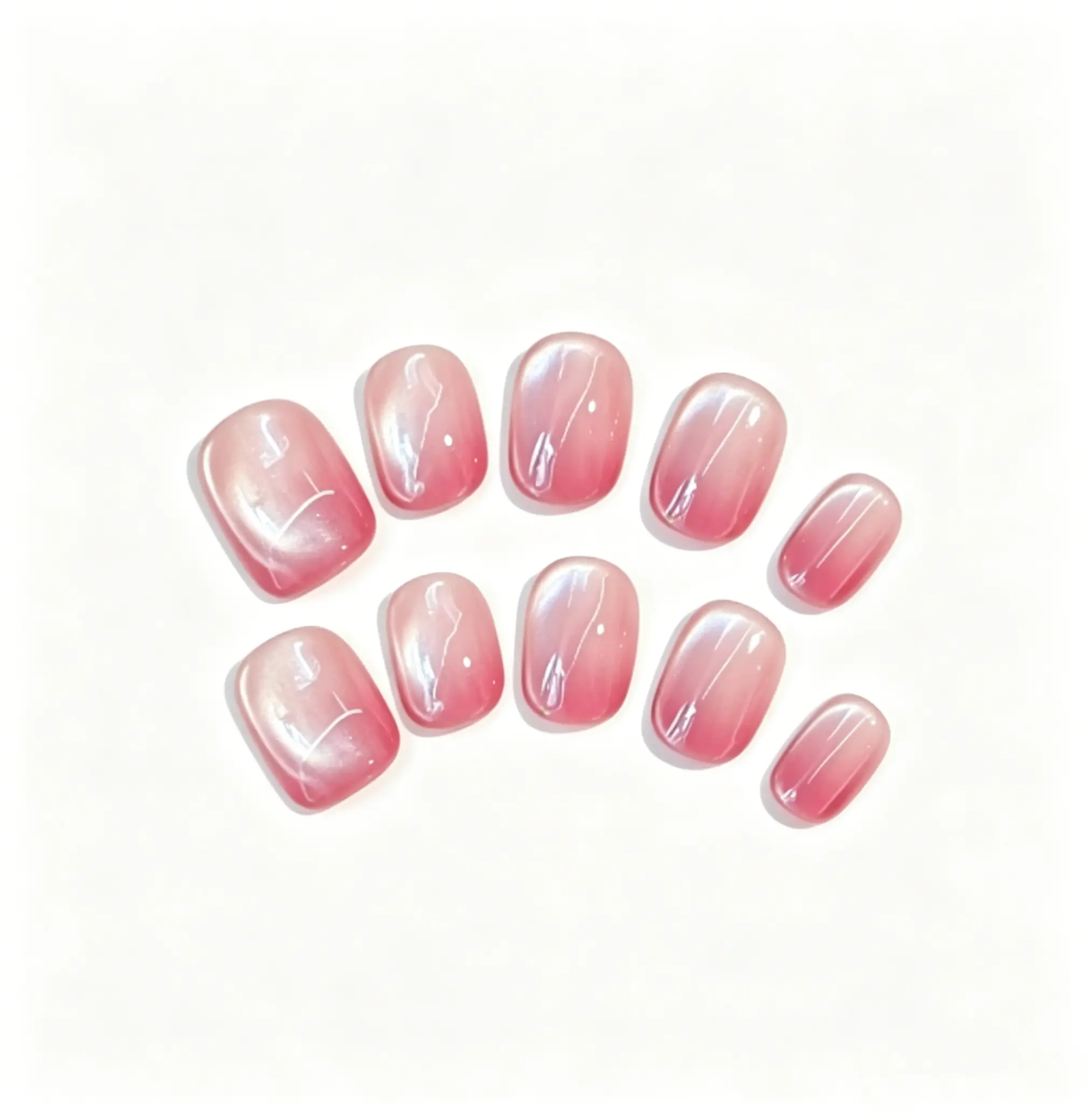 微信图片_20260608164012_639_3 Press on nails with purple pink gradient, cat eye jelly finish, and soft blush center. Dreamy and romantic.