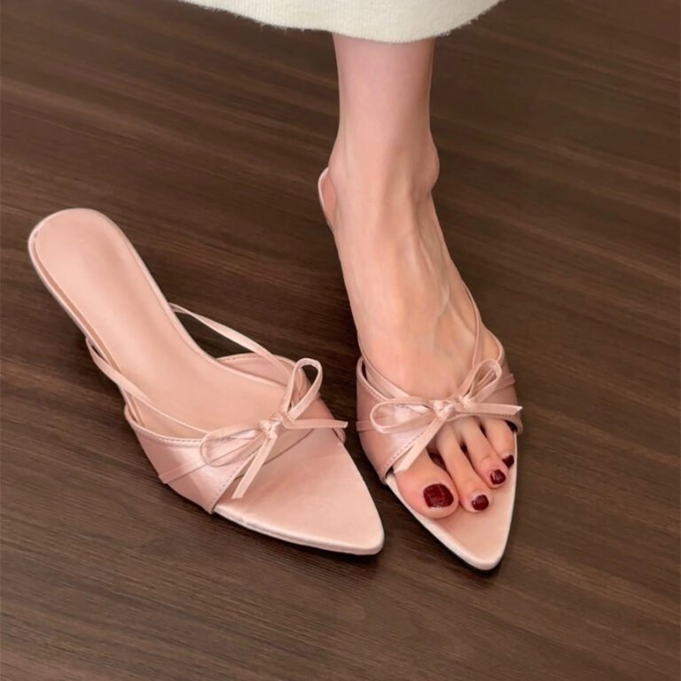 Woven flat sandals with pointed toe and Korean style. Braided casual slippers for summer. Lightweight and chic.
